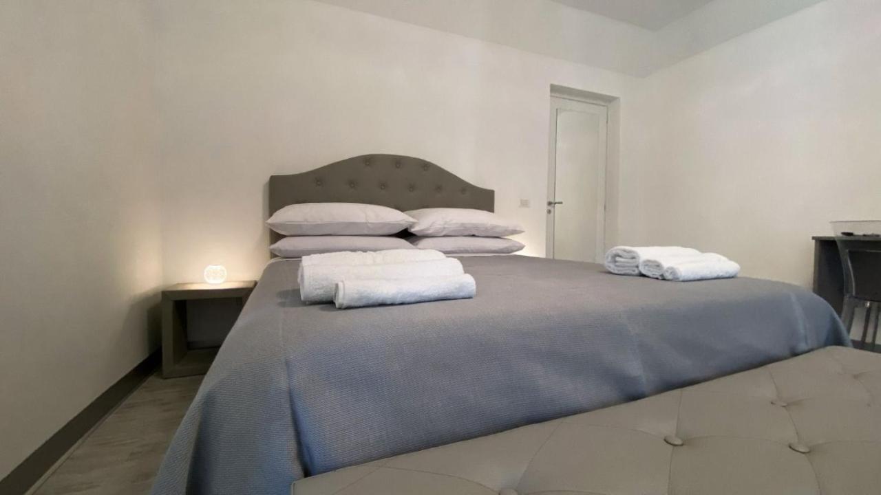 Hotel Palazzo Frami à Acireale Extérieur photo